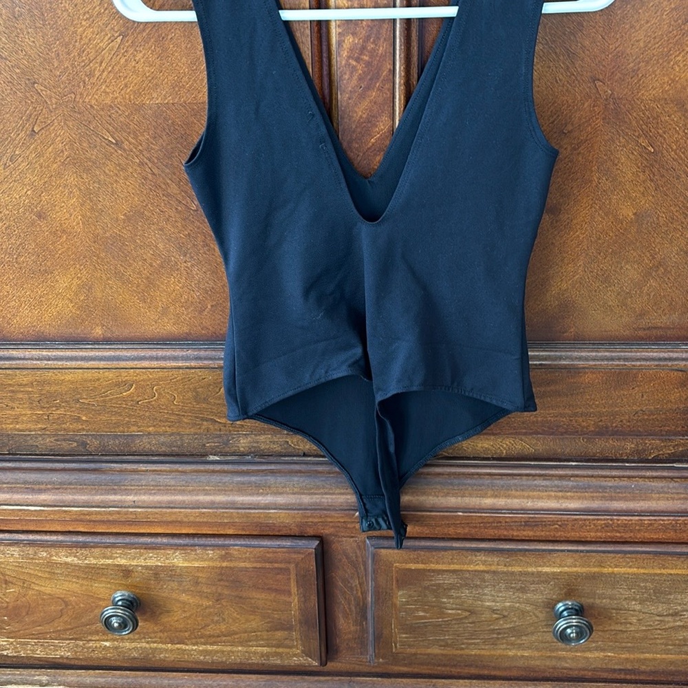 Free People- 4 for $20 Bodysuits (4) sold together or sold individually $5 each - Picture 4 of 8